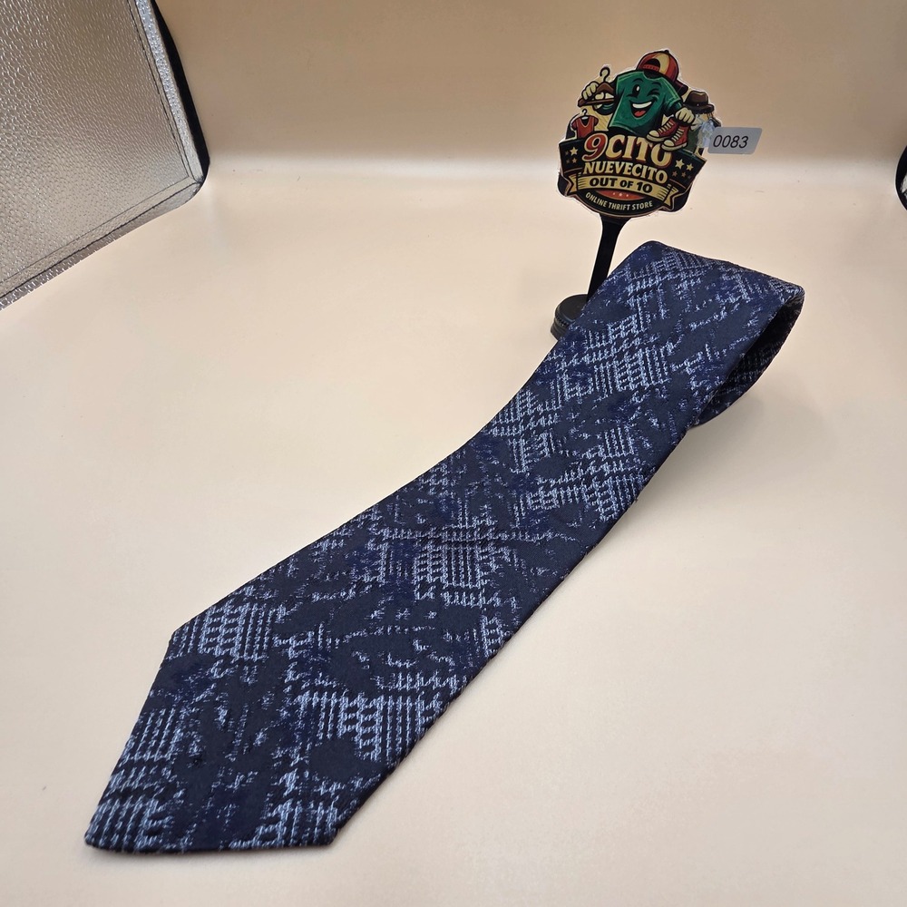 Robert Graham Mens Silk Necktie Navy‎ Blue Grey Abstract Geometric Made in USA